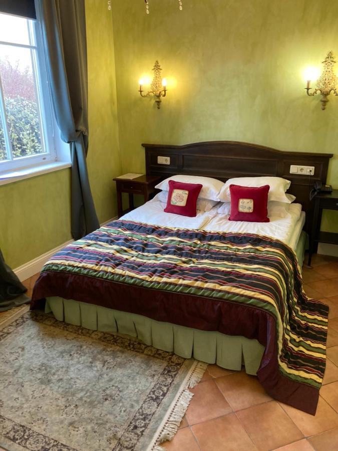 Apvalaus Stalo Klubas Gastro & Spa Hotel Trakai Luaran gambar