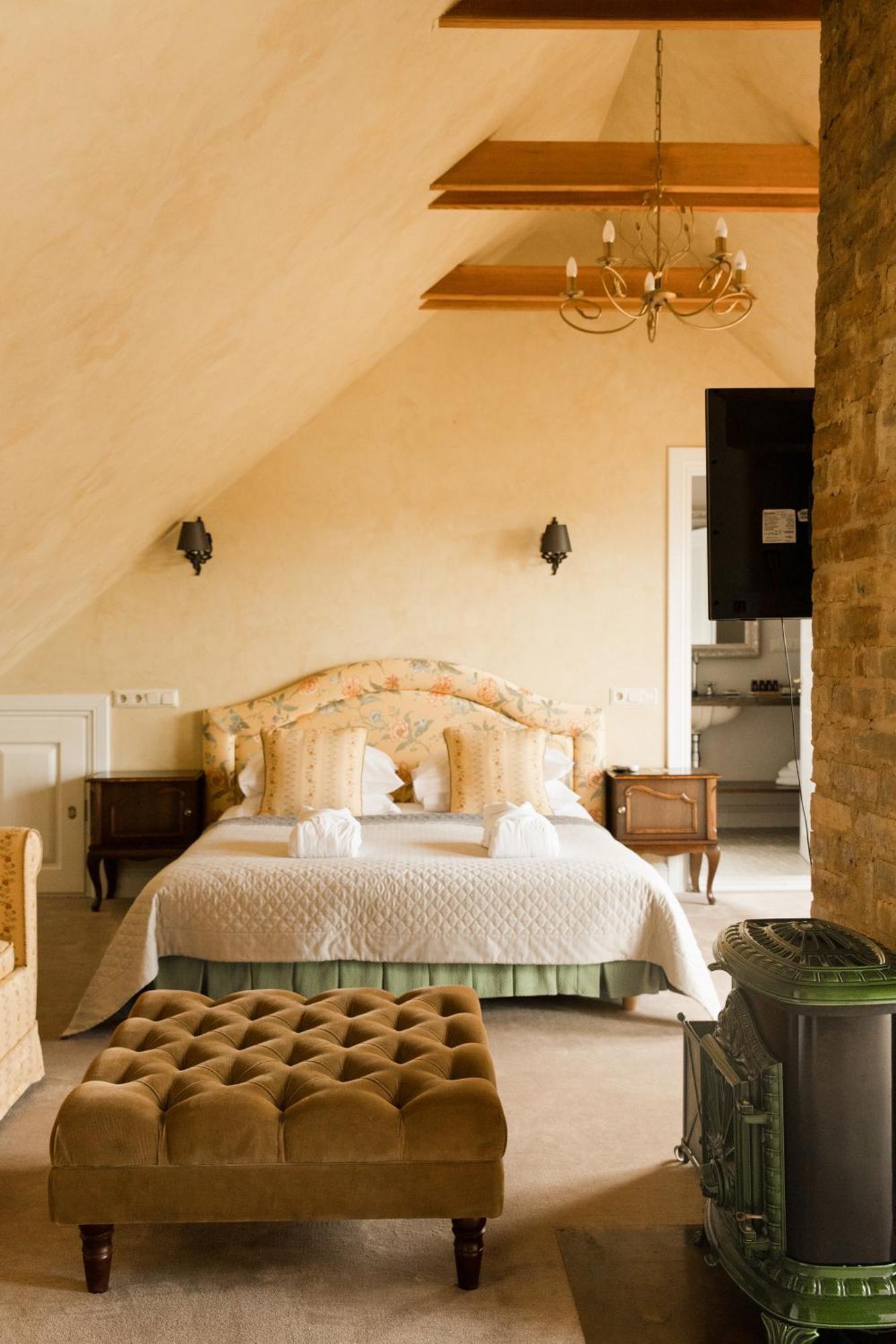 Apvalaus Stalo Klubas Gastro & Spa Hotel Trakai Bilik gambar
