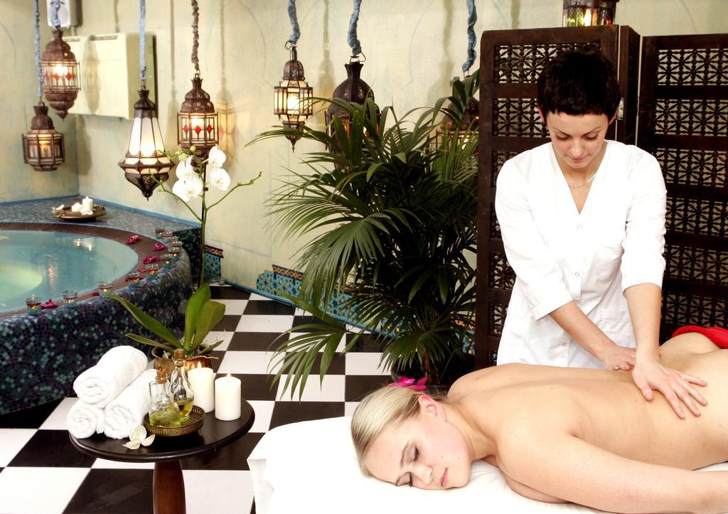 Apvalaus Stalo Klubas Gastro & Spa Hotel Trakai Luaran gambar
